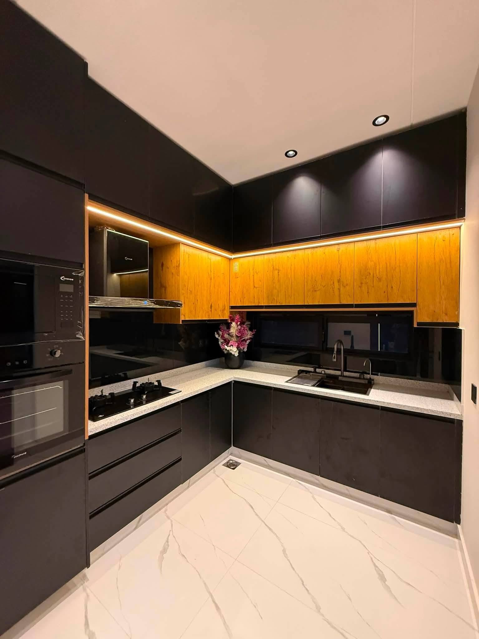 Contemporary Family Home in Green Town